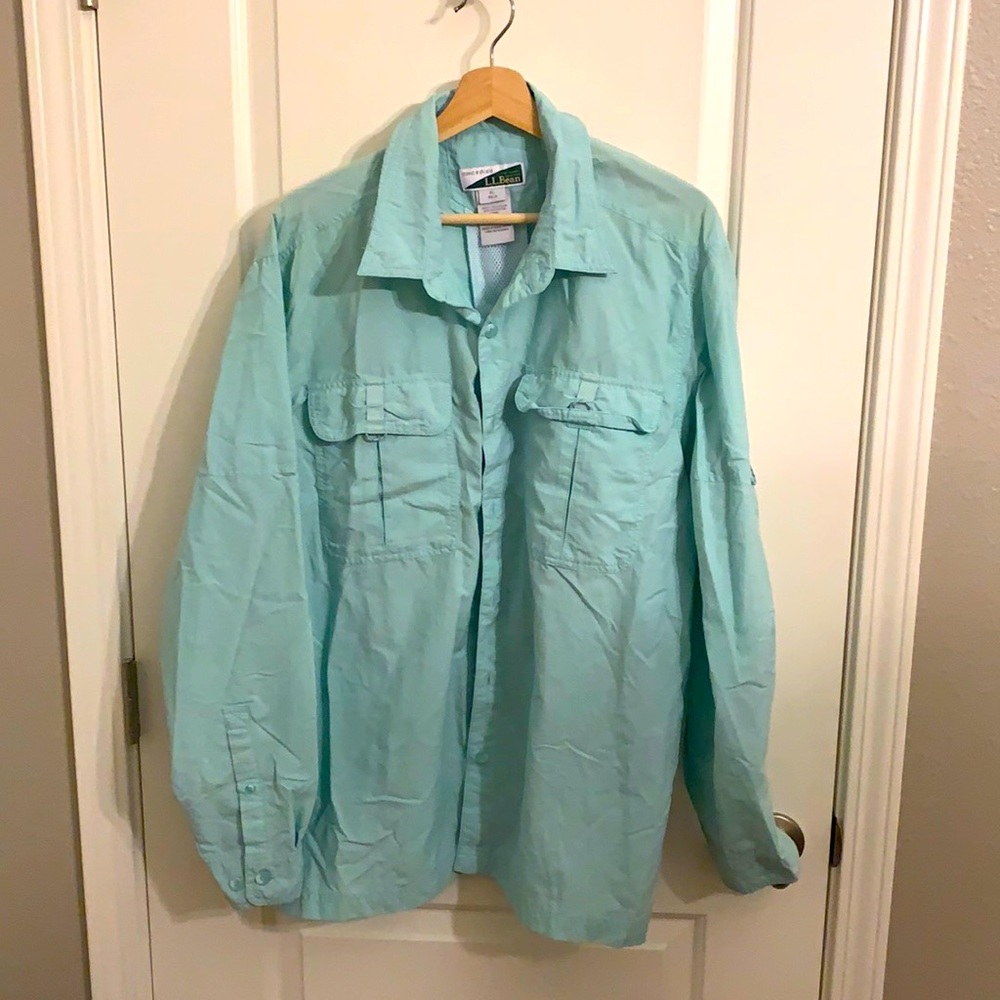 LLbean baby blue fishing/outdoor lightweight bug repellant long sleeve button up